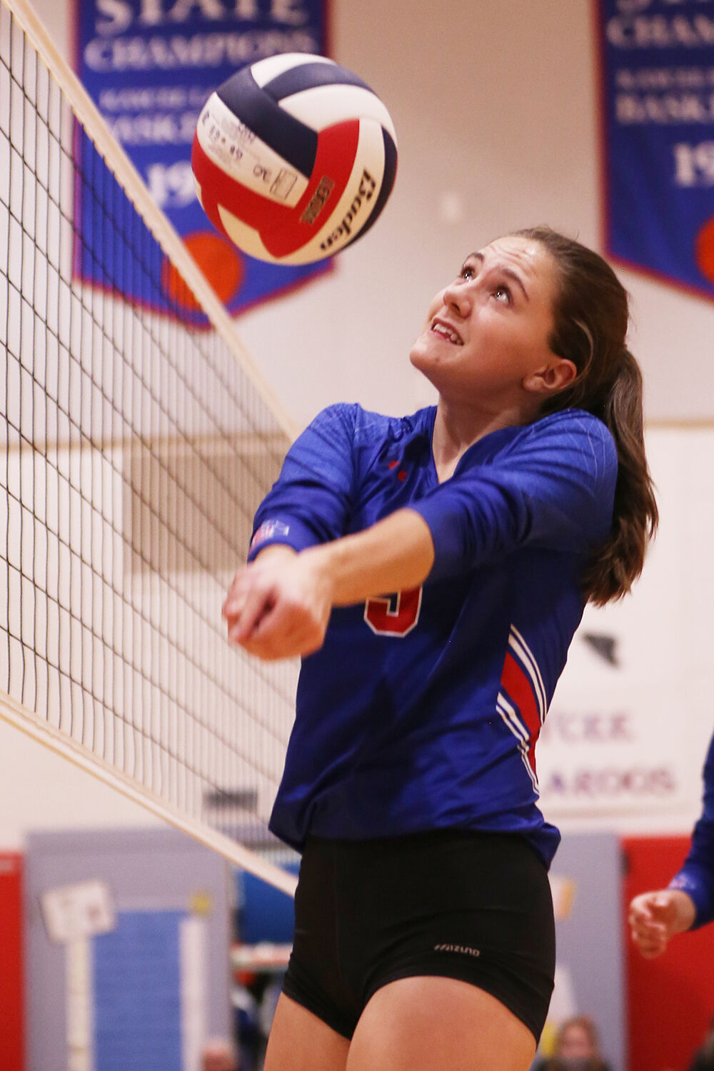 Bindi Hill saves a blocked hit during the second set